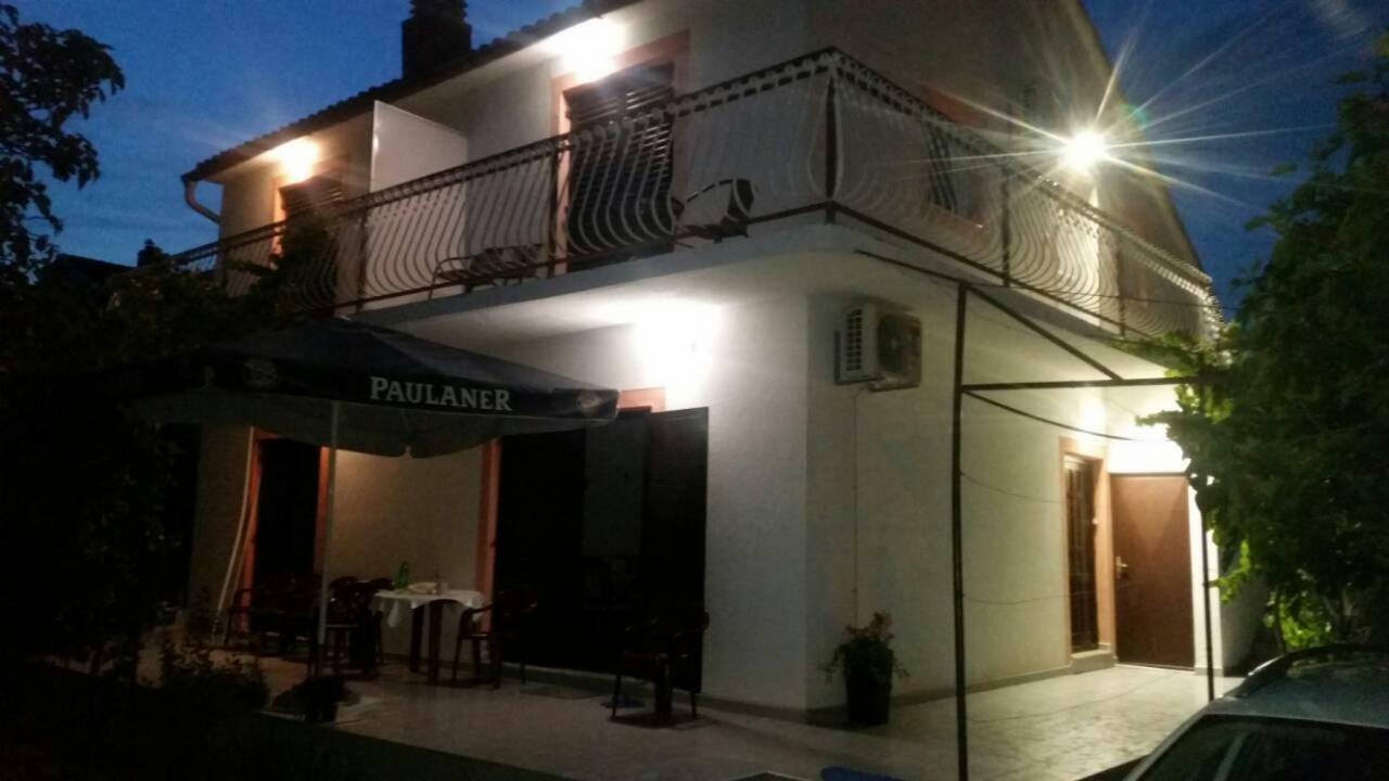 Apartmani Jadranka Vodice Eksteriør bilde
