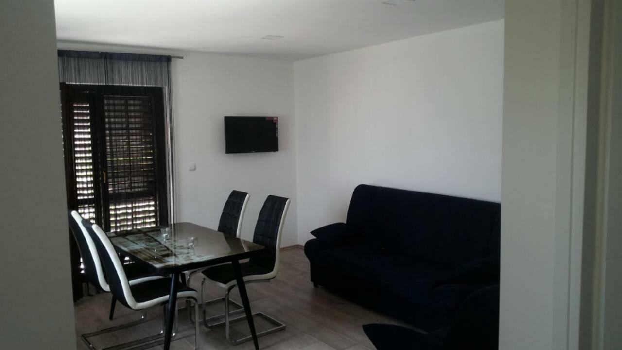 Apartmani Jadranka Vodice Eksteriør bilde