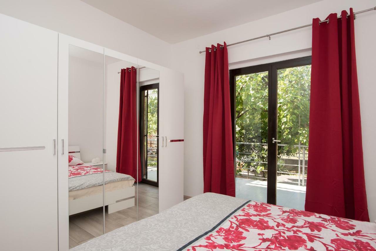 Apartmani Jadranka Vodice Eksteriør bilde